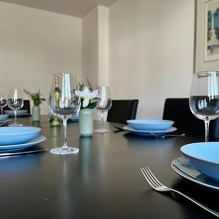 Altstadtwohnung Mit Balkon & Parkplatz 公寓 *