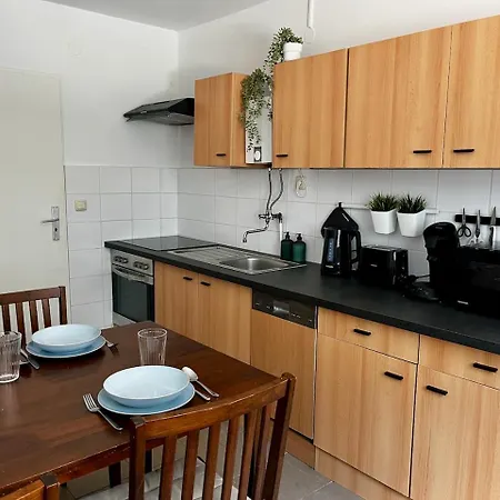 Altstadtwohnung Mit Balkon & Parkplatz * Bamberg